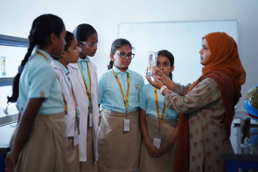 Personalized Attention with Small Class Sizes